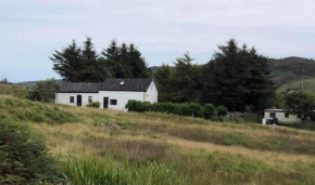 Little cottage-Village of Bunessan-Sleeps4